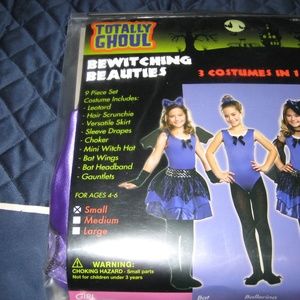 GIRL'S 9 PIECE SET COSTUMES SIZE S 4-6